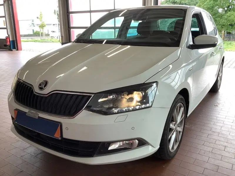 Photo 1 : Skoda Fabia 2018 Essence