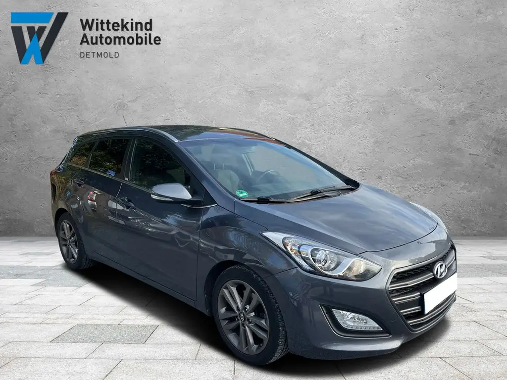 Photo 1 : Hyundai I30 2016 Petrol