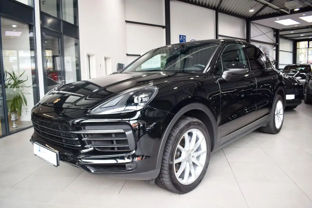 Photo 1 : Porsche Cayenne 2021 Essence