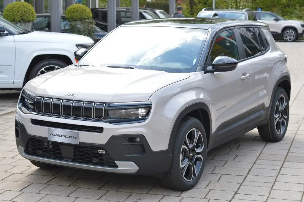 Photo 1 : Jeep Avenger 2024 Petrol