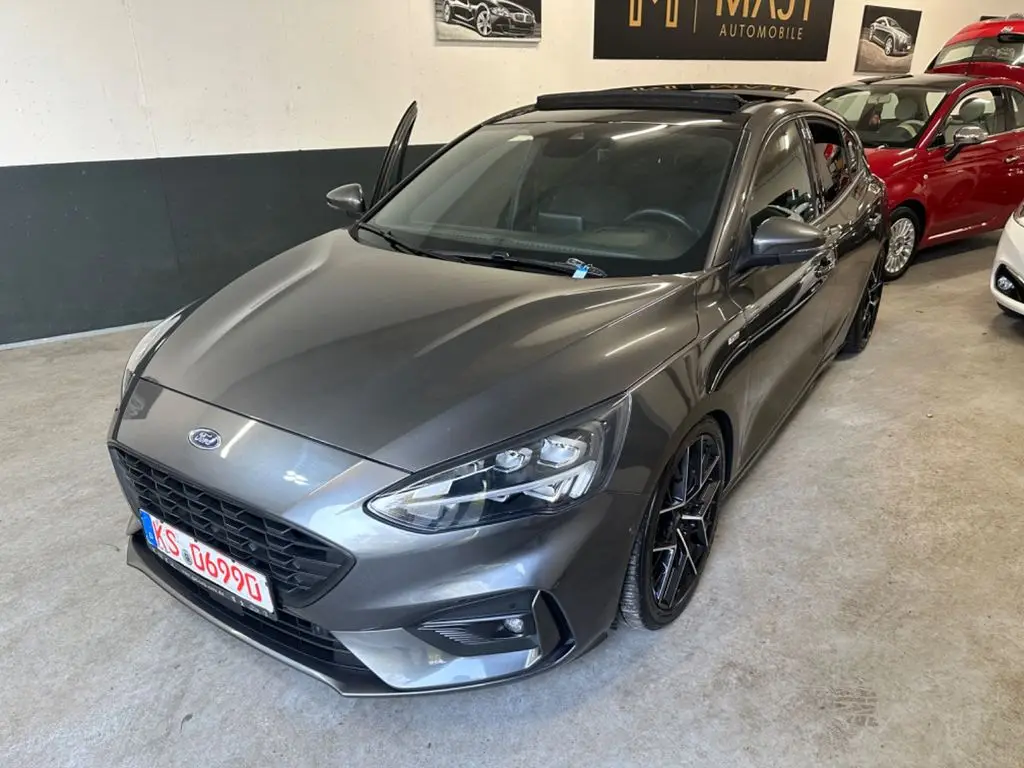 Photo 1 : Ford Focus 2018 Diesel