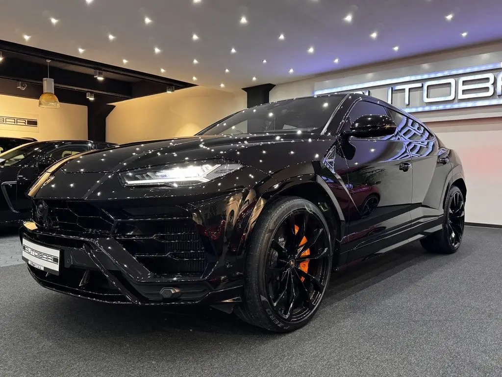 Photo 1 : Lamborghini Urus 2019 Petrol