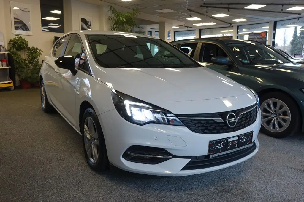 Photo 1 : Opel Astra 2021 Essence