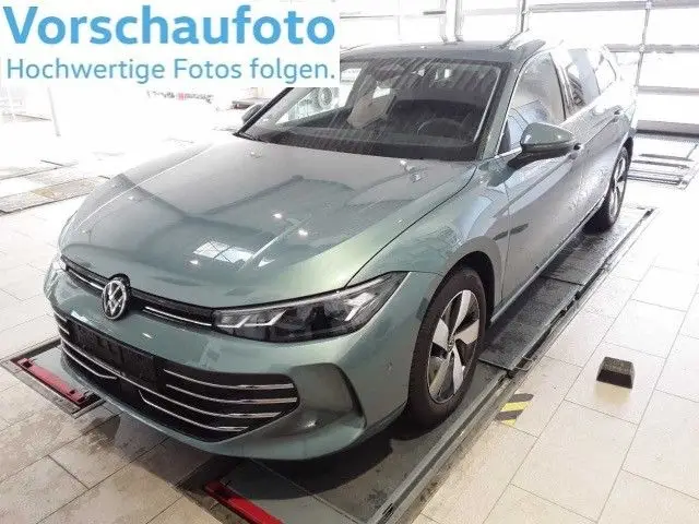 Photo 1 : Volkswagen Passat 2024 Essence