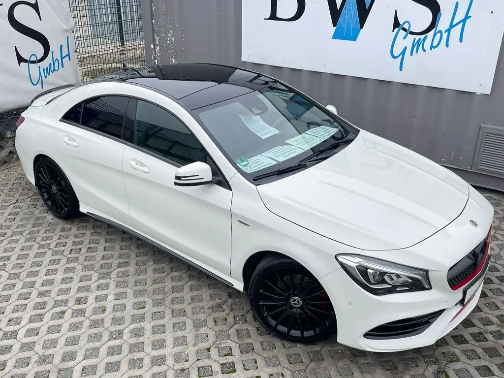 Photo 1 : Mercedes-benz Classe Cla 2017 Petrol