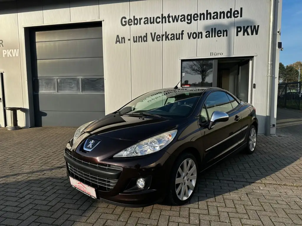 Photo 1 : Peugeot 207 2014 Petrol