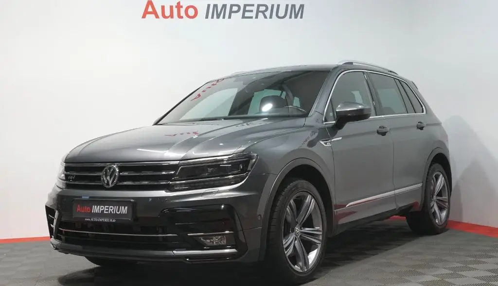 Photo 1 : Volkswagen Tiguan 2020 Essence