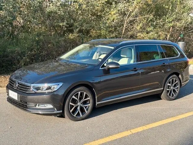 Photo 1 : Volkswagen Passat 2019 Diesel