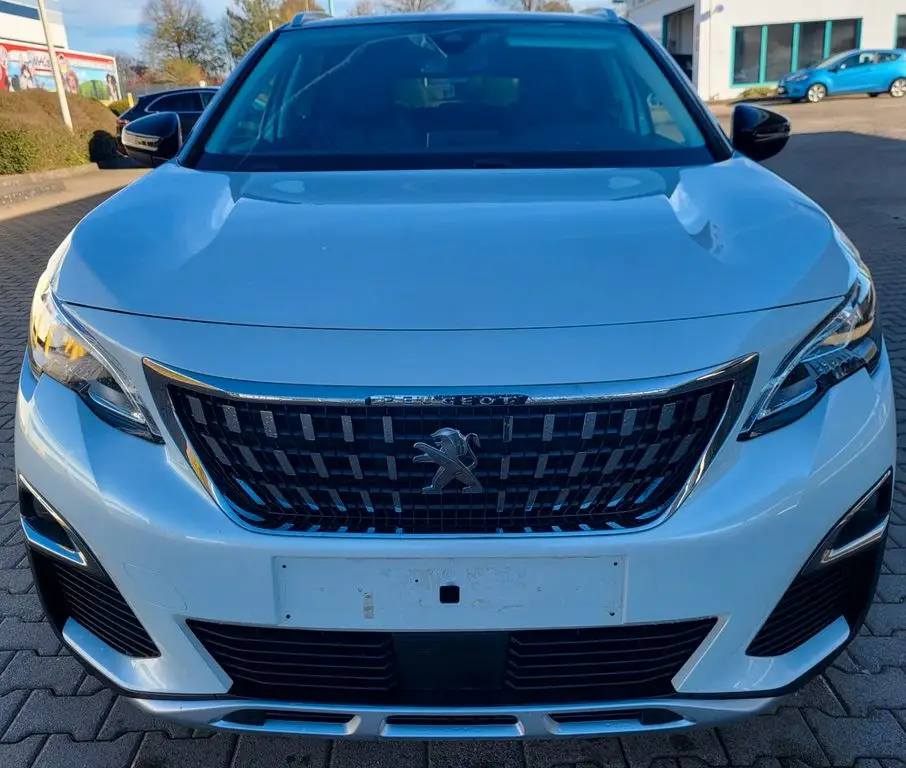 Photo 1 : Peugeot 3008 2018 Diesel