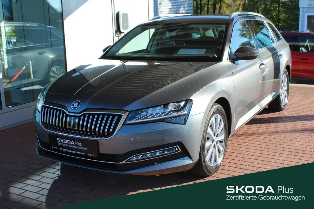 Photo 1 : Skoda Superb 2024 Essence