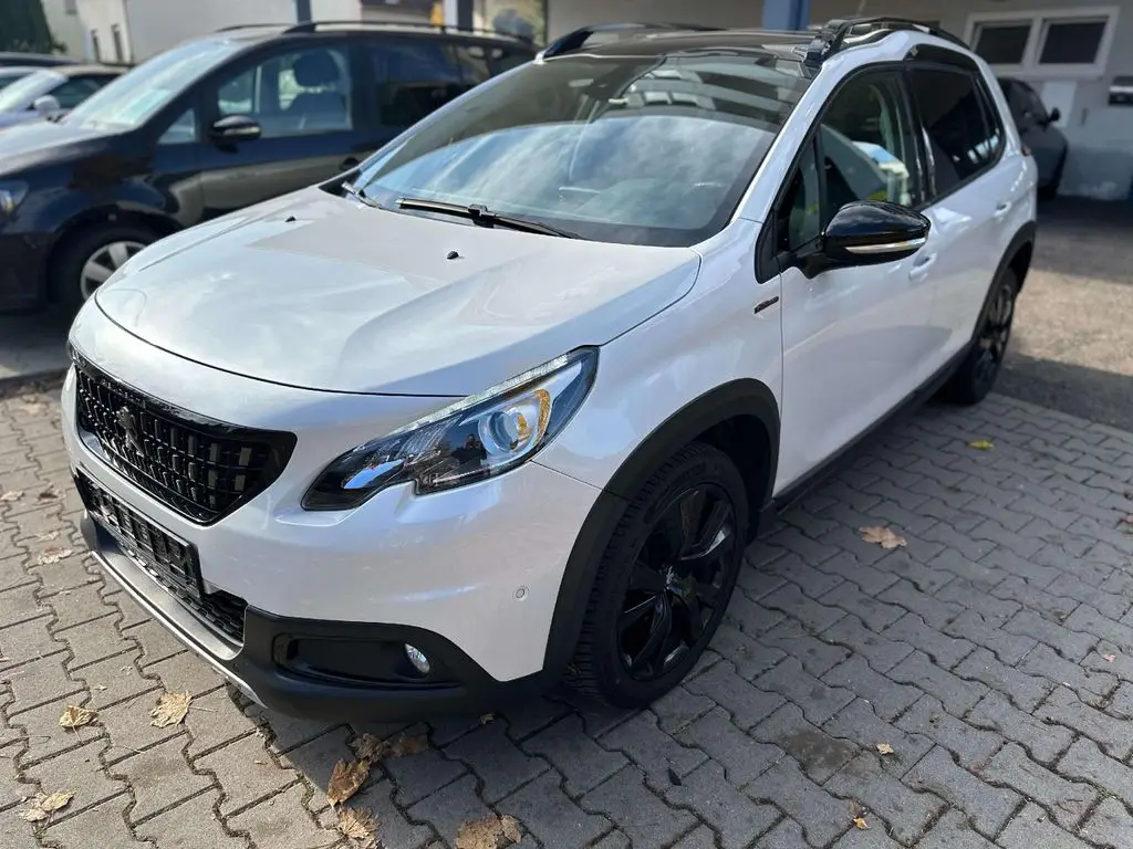 Photo 1 : Peugeot 2008 2019 Essence