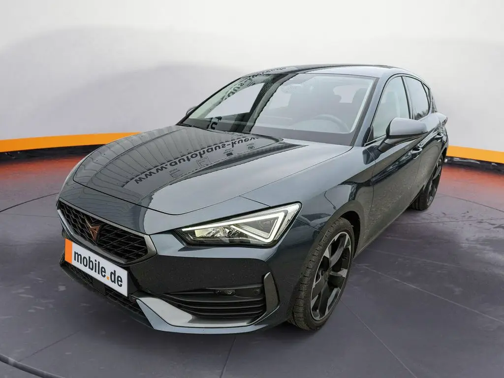 Photo 1 : Cupra Leon 2024 Petrol