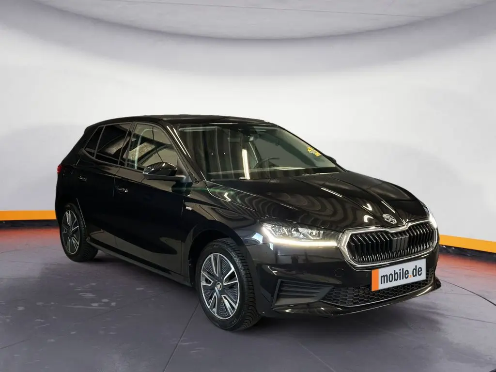 Photo 1 : Skoda Fabia 2023 Petrol