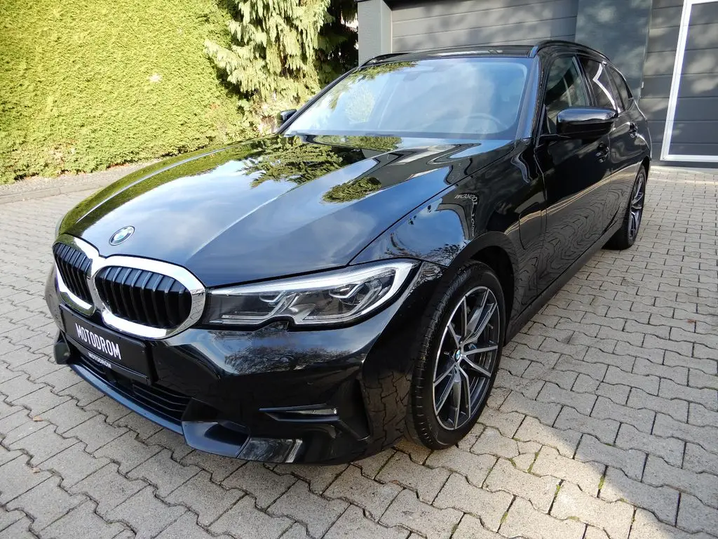 Photo 1 : Bmw Serie 3 2021 Hybrid