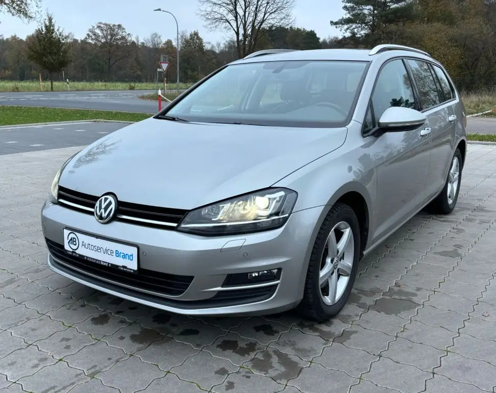 Photo 1 : Volkswagen Golf 2016 Petrol