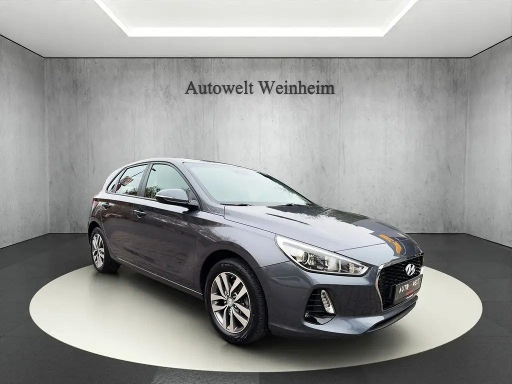 Photo 1 : Hyundai I30 2017 Petrol