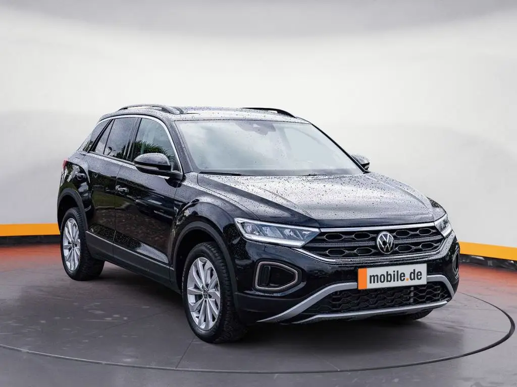 Photo 1 : Volkswagen T-roc 2024 Essence