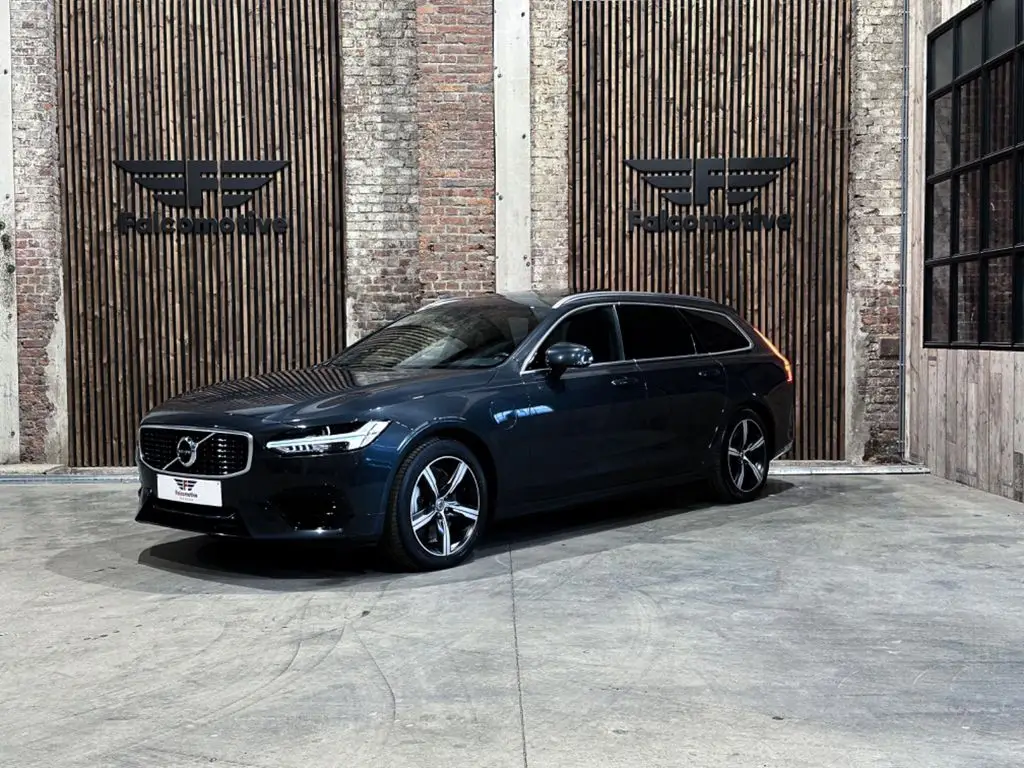 Photo 1 : Volvo V90 2019 Hybride