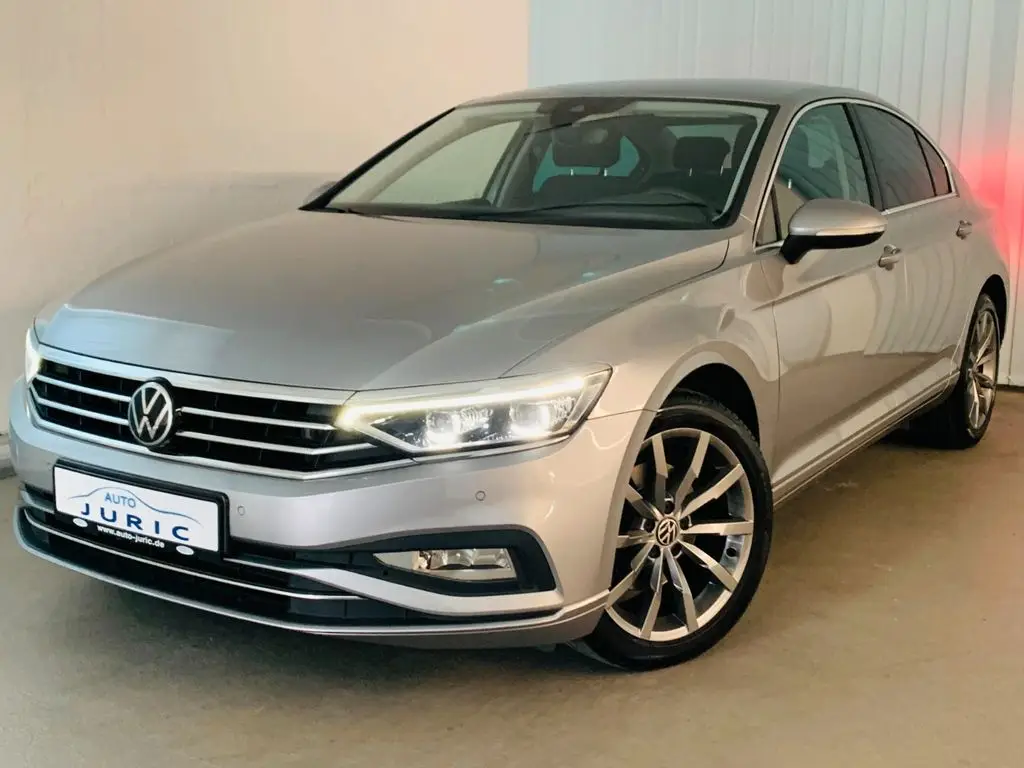 Photo 1 : Volkswagen Passat 2021 Diesel