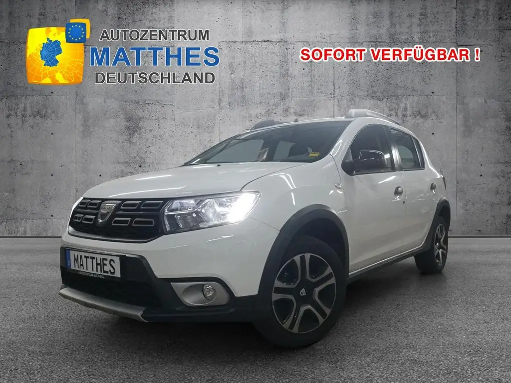 Photo 1 : Dacia Sandero 2018 Petrol