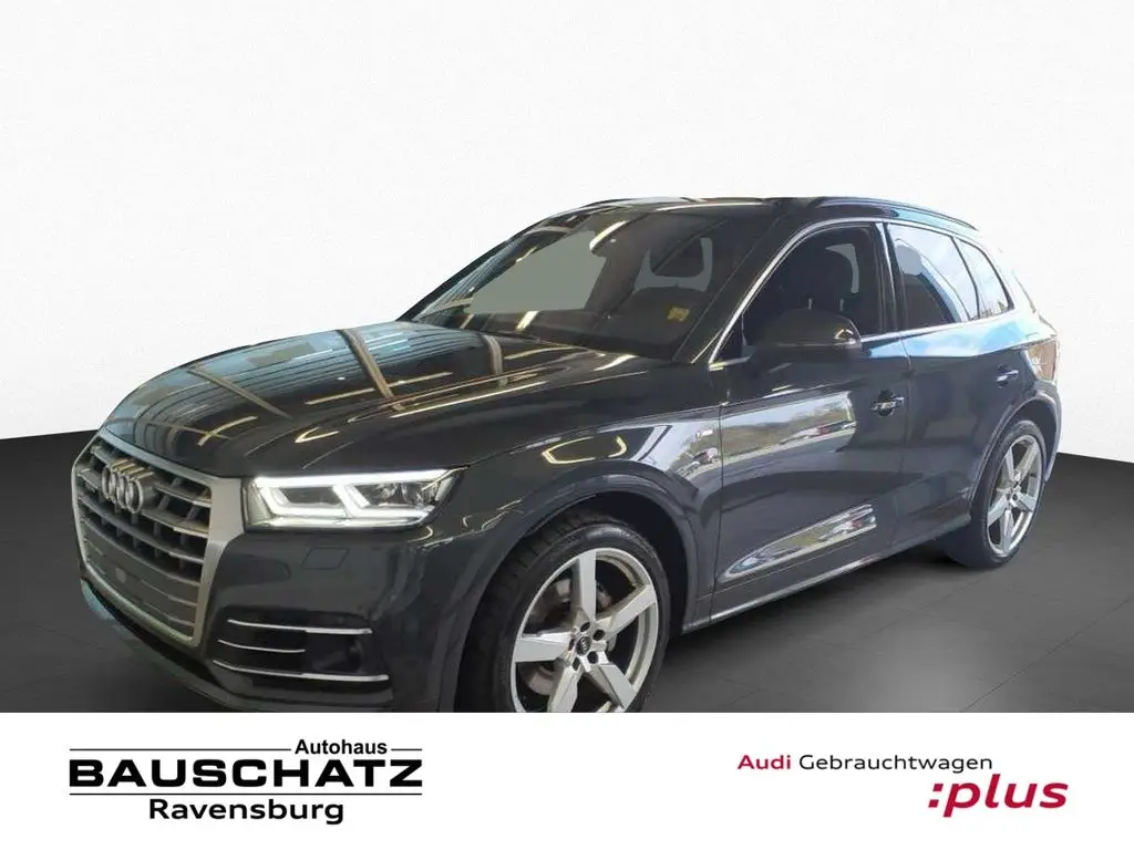 Photo 1 : Audi Q5 2020 Hybride