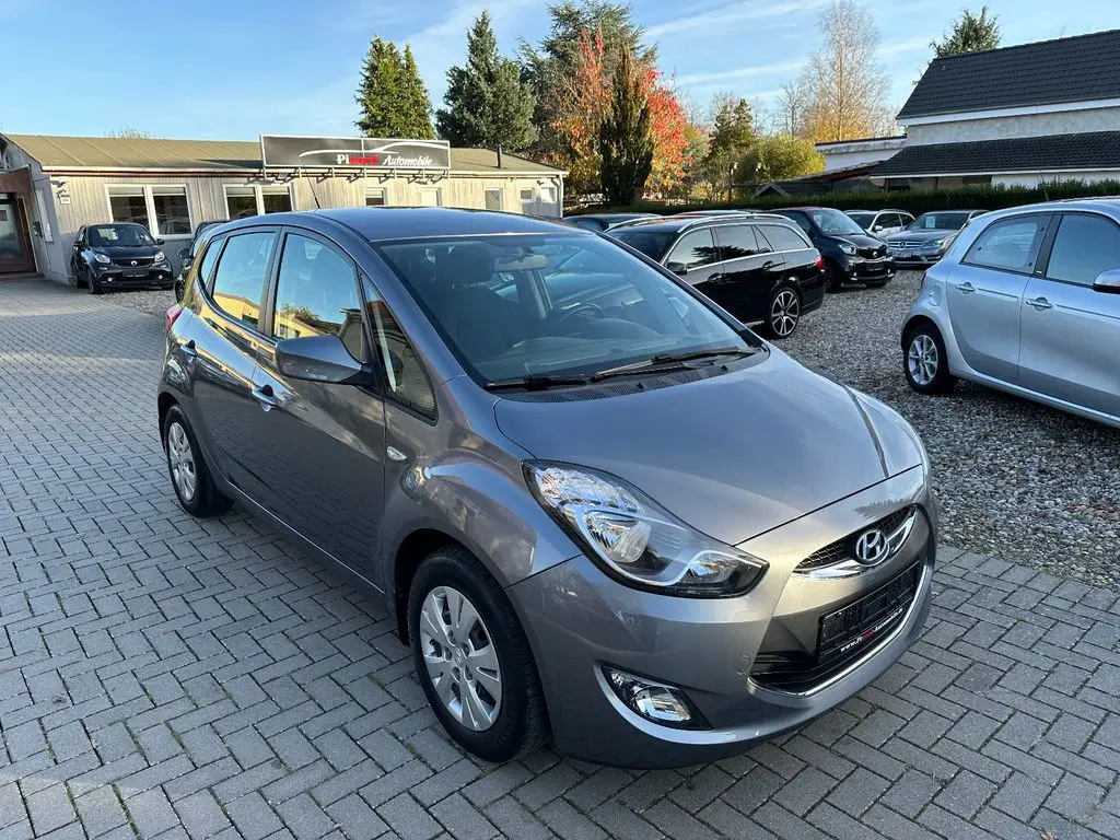 Photo 1 : Hyundai Ix20 2014 Petrol