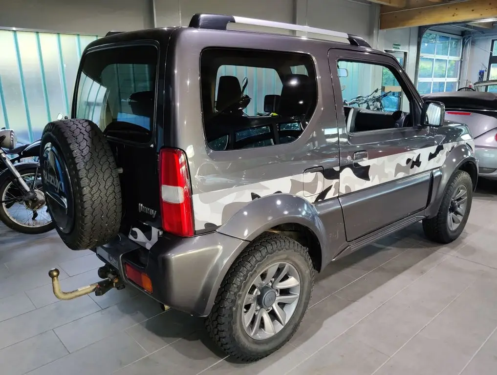 Photo 1 : Suzuki Jimny 2017 Essence