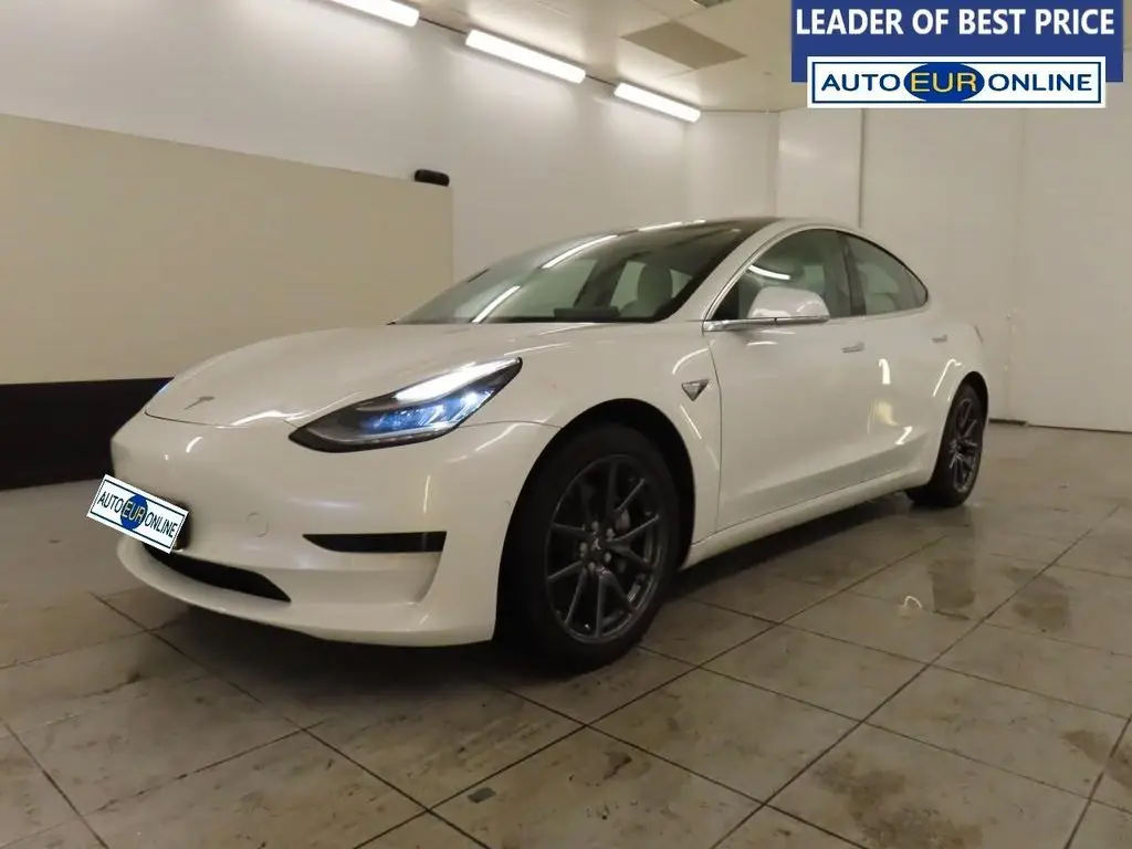 Photo 1 : Tesla Model 3 2020 Non renseigné