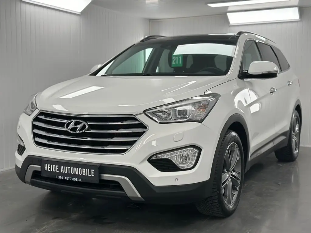 Photo 1 : Hyundai Grand Santa Fe 2015 Diesel