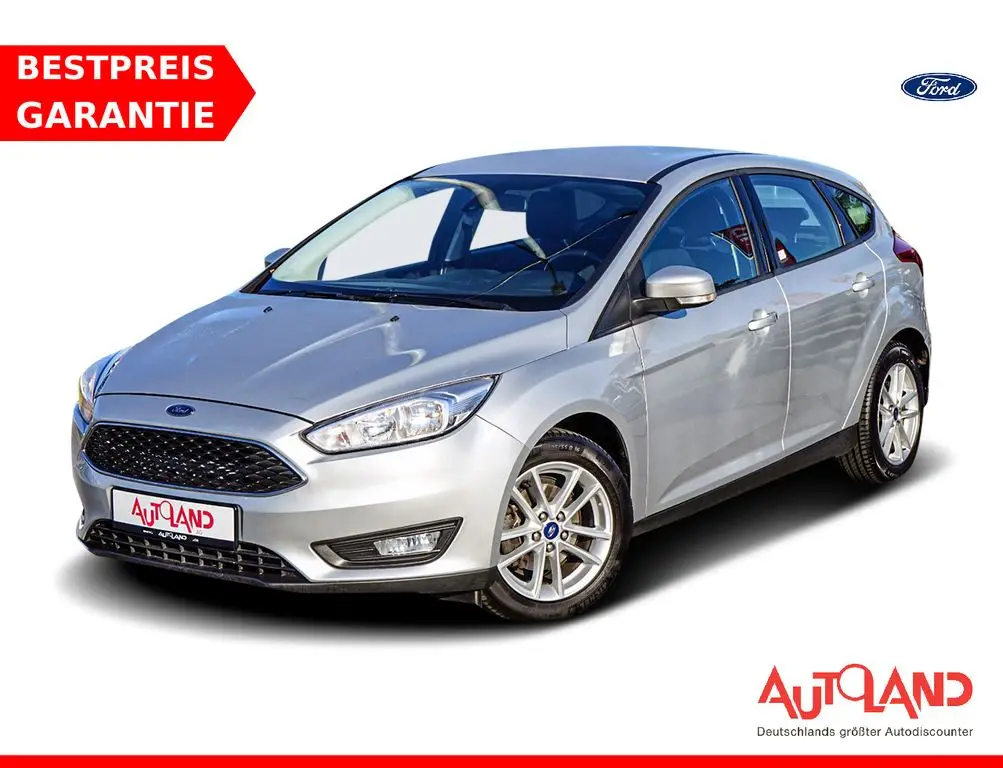 Photo 1 : Ford Focus 2015 Petrol