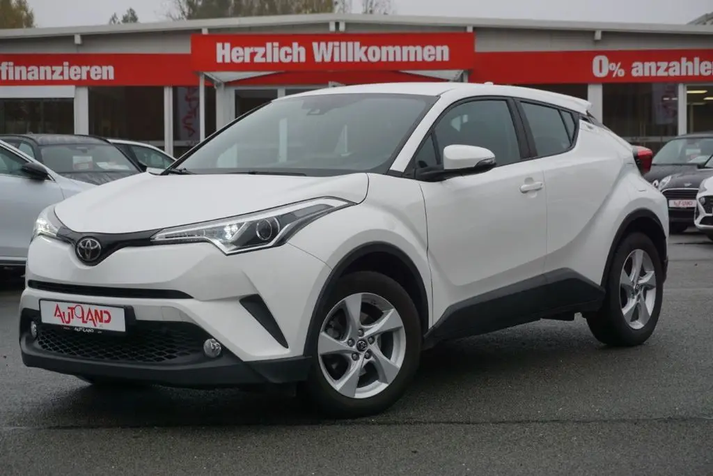 Photo 1 : Toyota C-hr 2018 Petrol