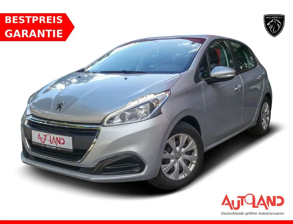 Photo 1 : Peugeot 208 2017 Petrol