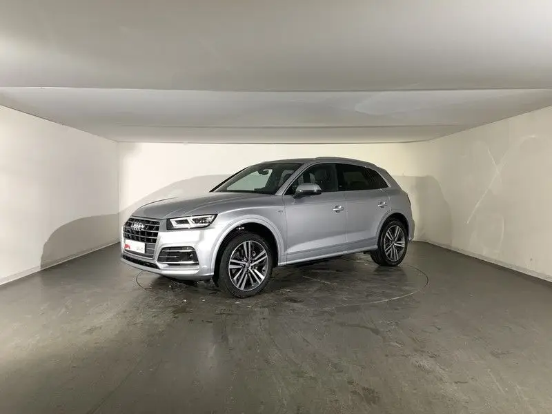 Photo 1 : Audi Q5 2019 Others