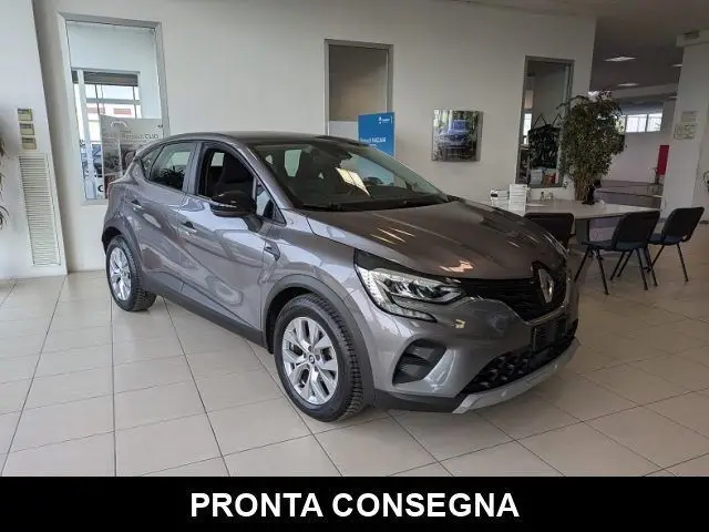 Photo 1 : Renault Captur 2021 Petrol