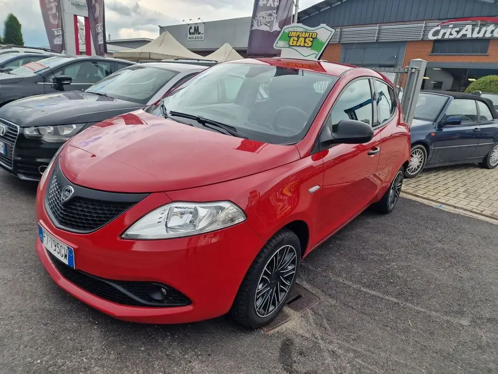 Photo 1 : Lancia Ypsilon 2018 GPL