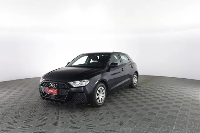 Photo 1 : Audi A1 2021 Essence