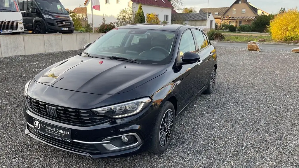 Photo 1 : Fiat Tipo 2021 Petrol