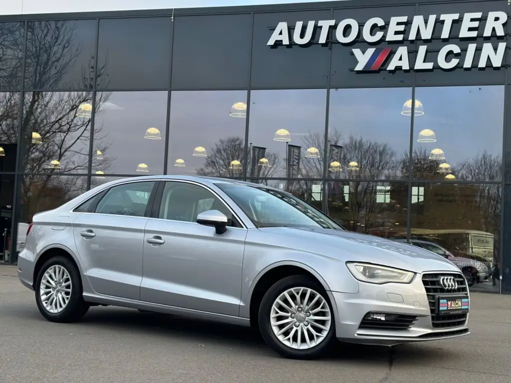 Photo 1 : Audi A3 2016 Diesel