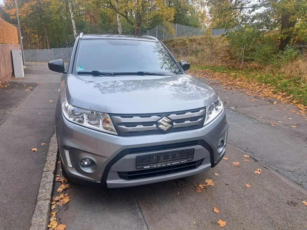 Photo 1 : Suzuki Vitara 2018 Petrol