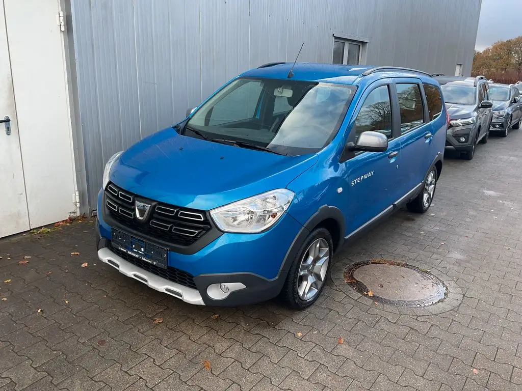 Photo 1 : Dacia Lodgy 2021 Essence