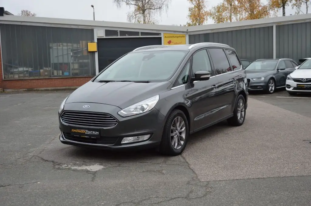 Photo 1 : Ford Galaxy 2017 Petrol