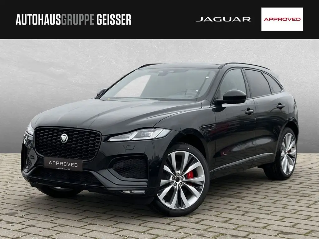 Photo 1 : Jaguar F-pace 2024 Essence