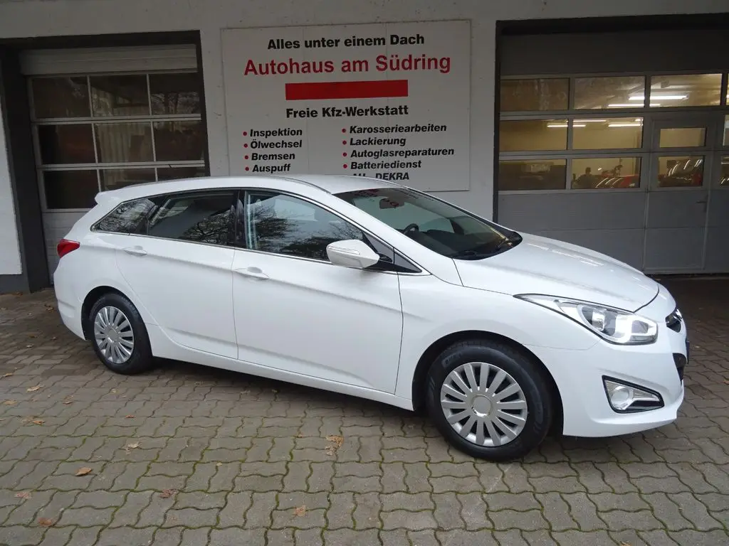 Photo 1 : Hyundai I40 2015 Petrol