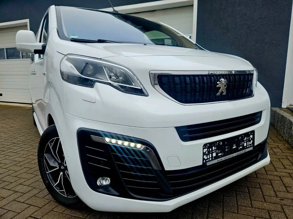 Photo 1 : Peugeot Traveller 2018 Diesel