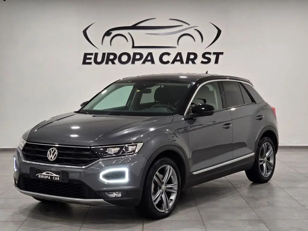 Photo 1 : Volkswagen T-roc 2020 Essence