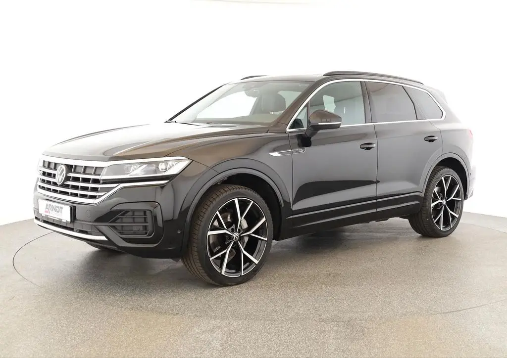 Photo 1 : Volkswagen Touareg 2024 Diesel