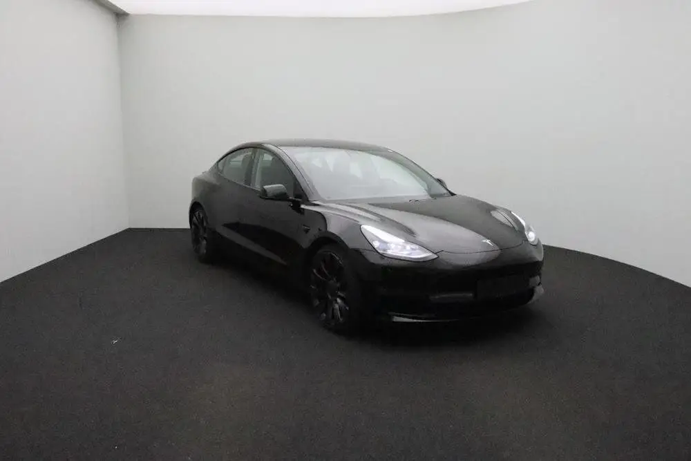 Photo 1 : Tesla Model 3 2021 Non renseigné