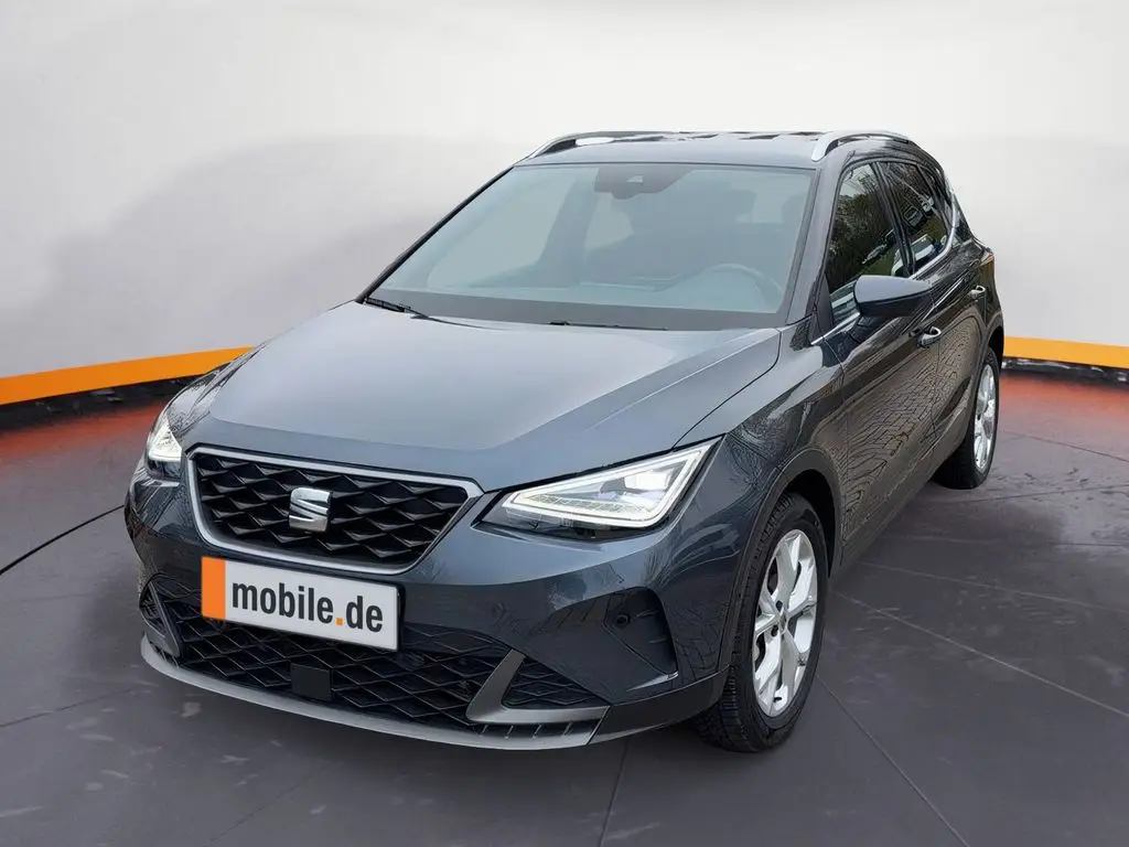 Photo 1 : Seat Arona 2023 Petrol