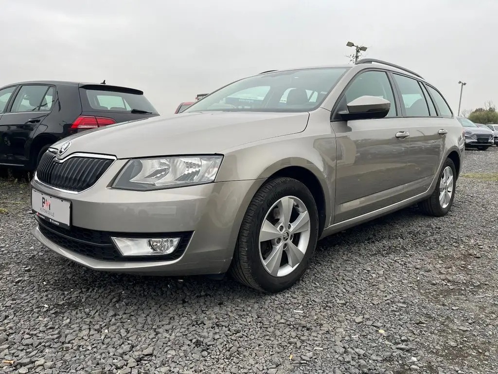 Photo 1 : Skoda Octavia 2016 Petrol