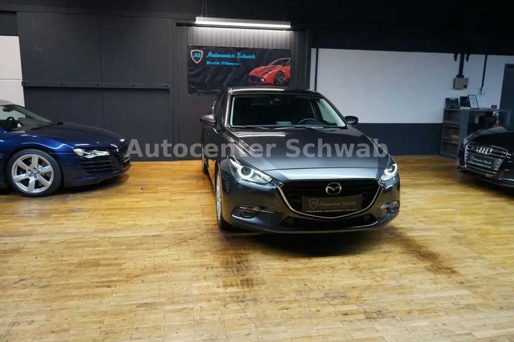 Photo 1 : Mazda 3 2017 Essence